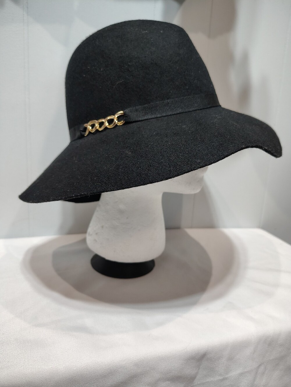 August Hat Company Fedora Wool Black Cloche